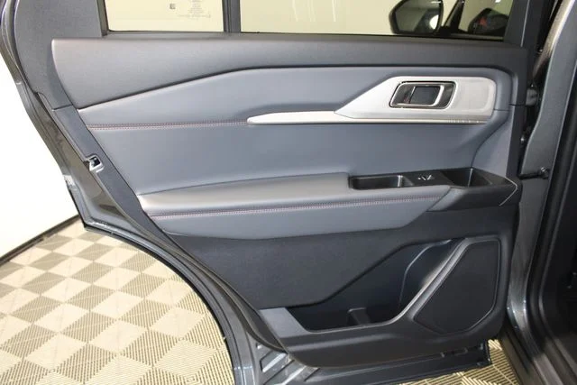 New 2026 Carbonized Gray Metallic Ford Active image 19