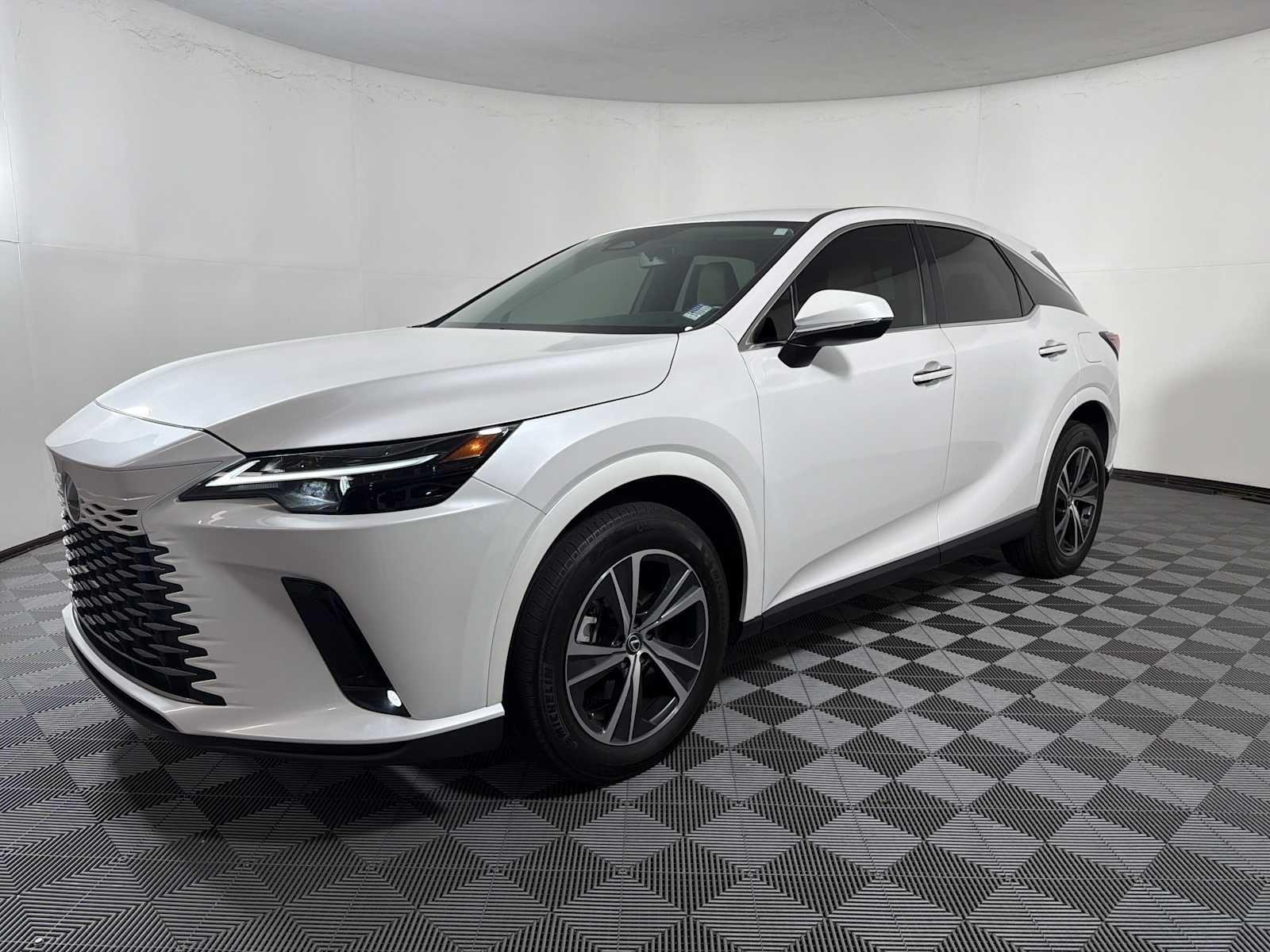 Used 2024 Eminent White Pearl Lexus RX 350 Premium Plus image 3