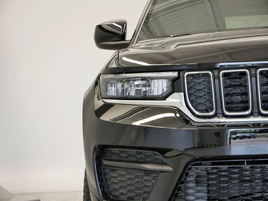 2025 Jeep Grand Cherokee Laredo - Photo 49