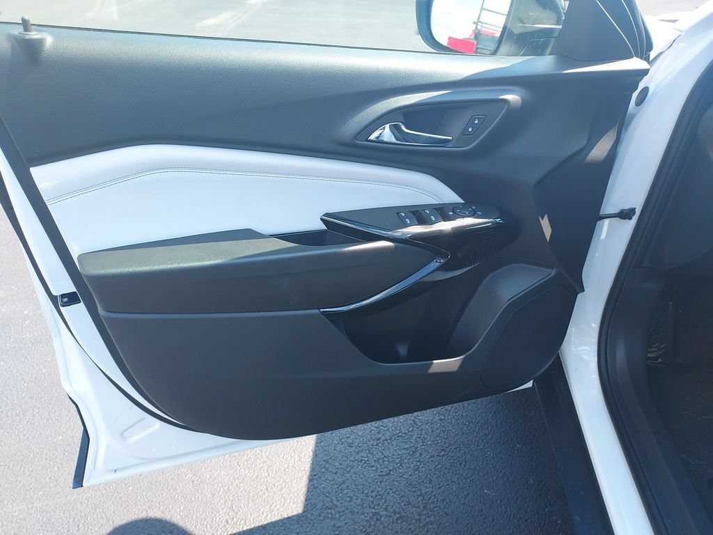 New 2026 Summit White Chevrolet LT image 12