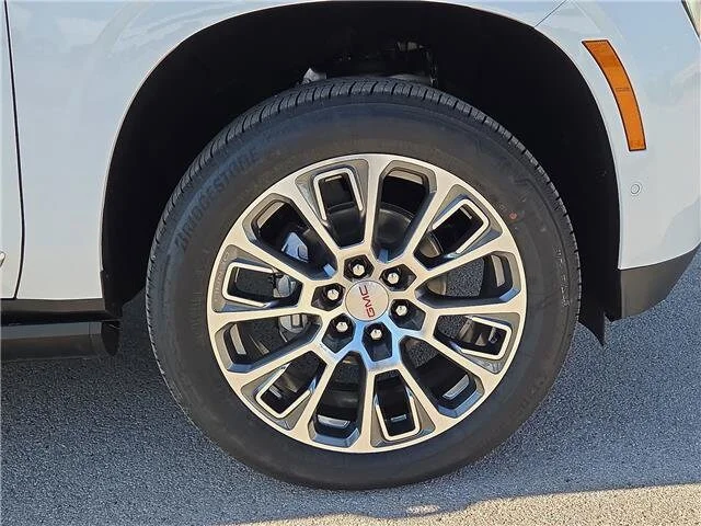 New 2026 Glacier White Tricoat GMC Denali image 7