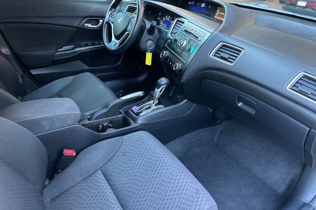Used 2015  Honda LX image 16