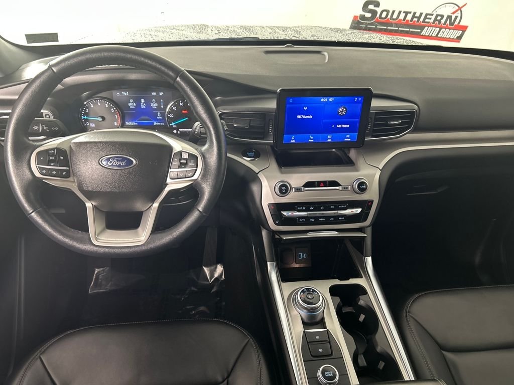 Used 2023 Silver Ford XLT image 19