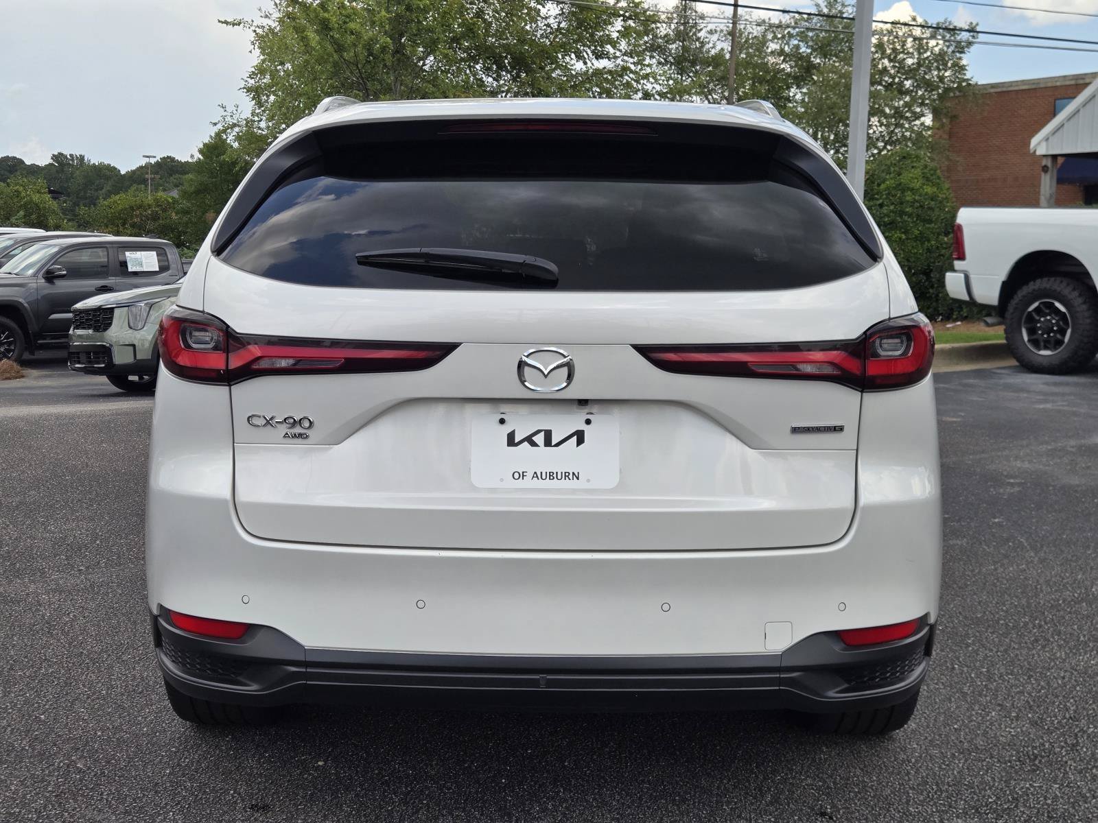 Used 2025 Rhodium White Premium Mazda Preferred Package image 8