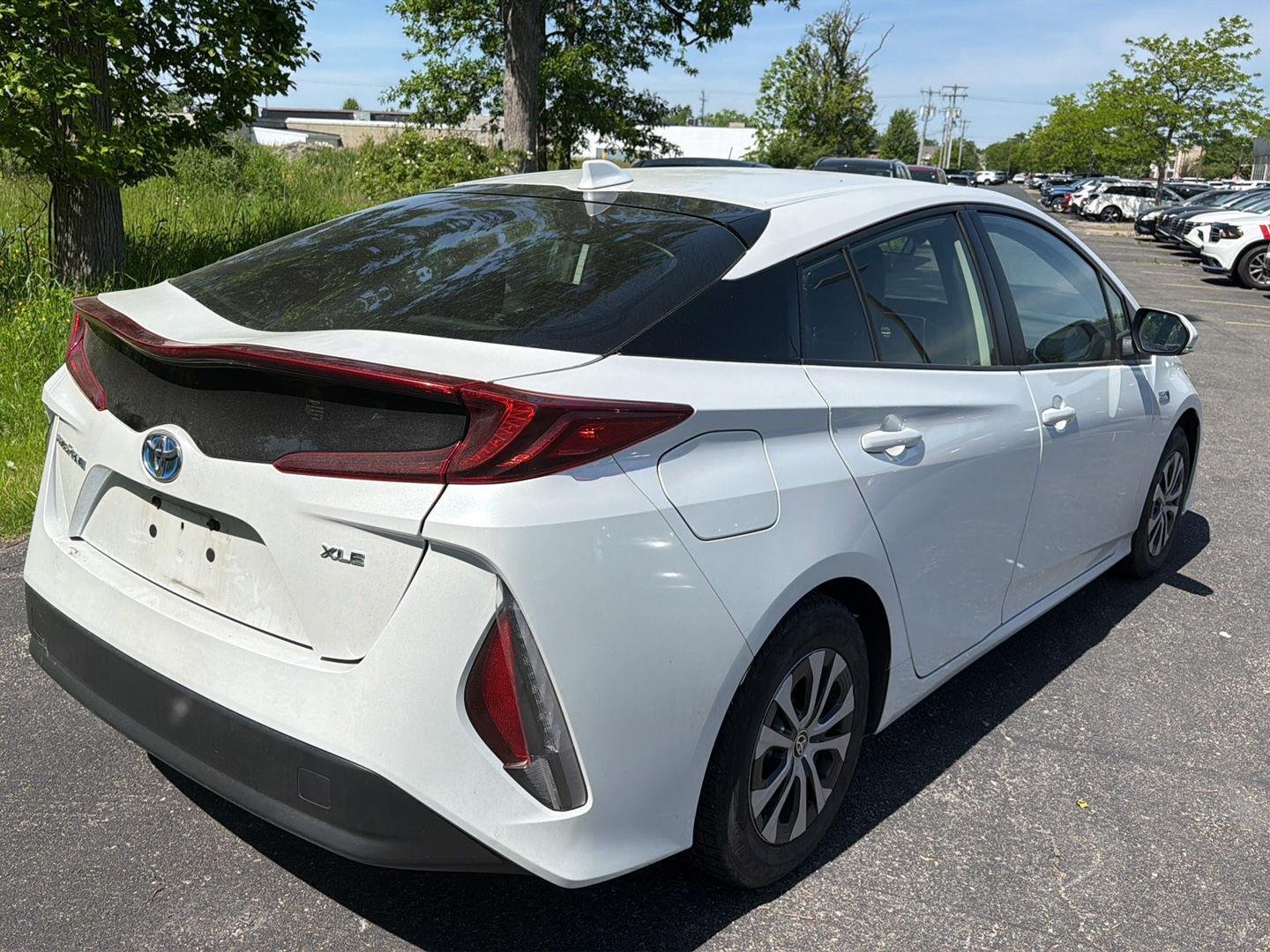 Used 2022 Wind Chill Pearl Toyota XLE image 6