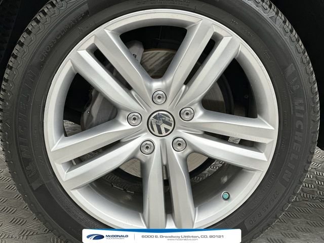 Used 2011 Black Volkswagen V6 TDI image 10