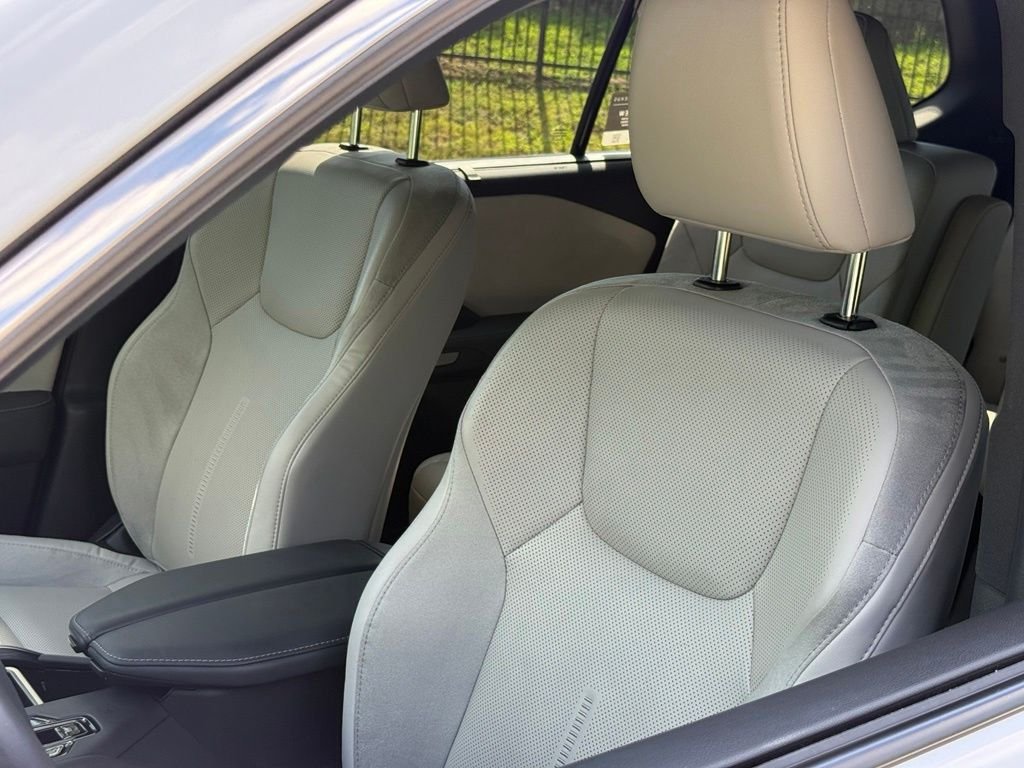 Certified Used 2024 WIND CHILL PEARL Lexus 350 Luxury image 21