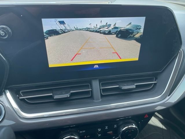 Used 2025 Yellow Chevrolet ACTIV image 14
