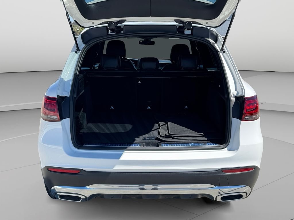 Used 2020 Polar White Mercedes-Benz GLC 300 image 23