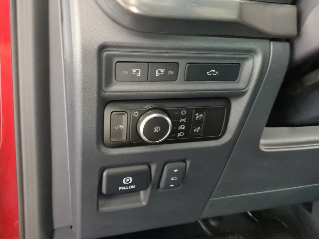 Used 2023 Red Ford LARIAT image 29