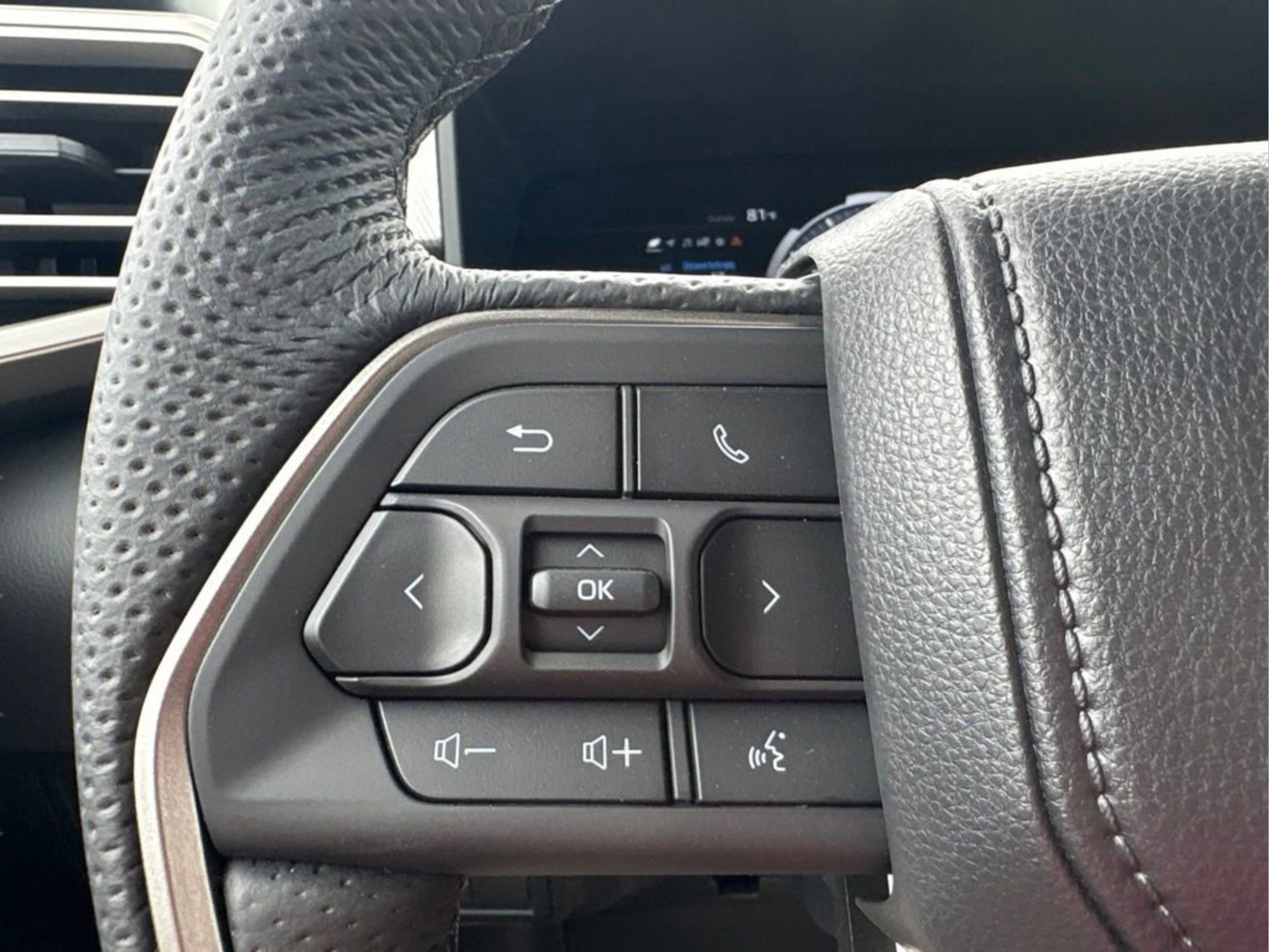 2026 Toyota Tundra Limited - Photo 13
