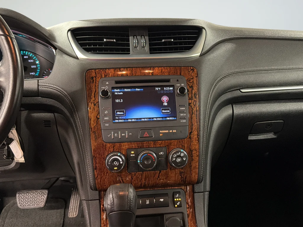 Used 2014 Blue Chevrolet LT image 19
