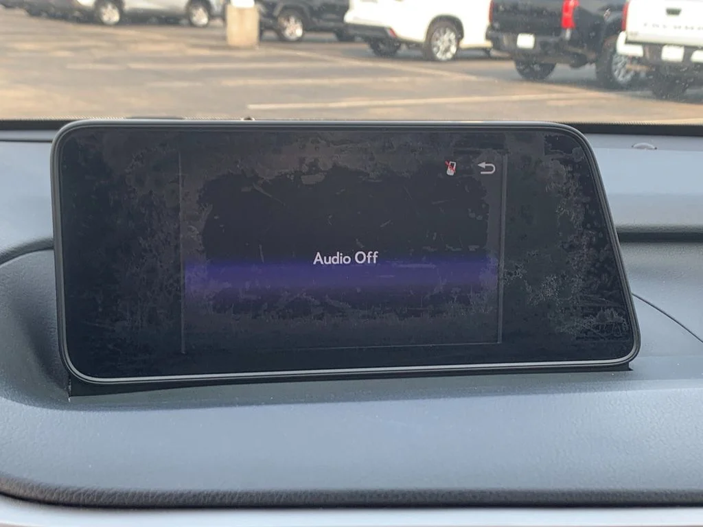 Used 2017 White Lexus 350 image 21