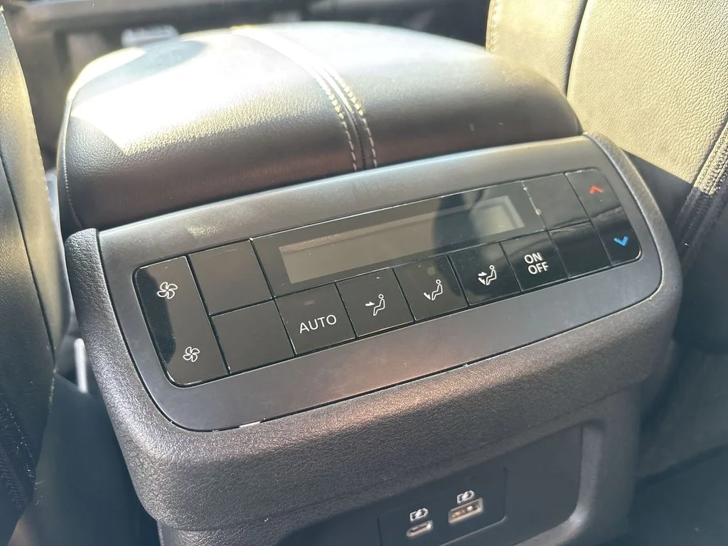 Used 2024 Red Nissan SL image 27