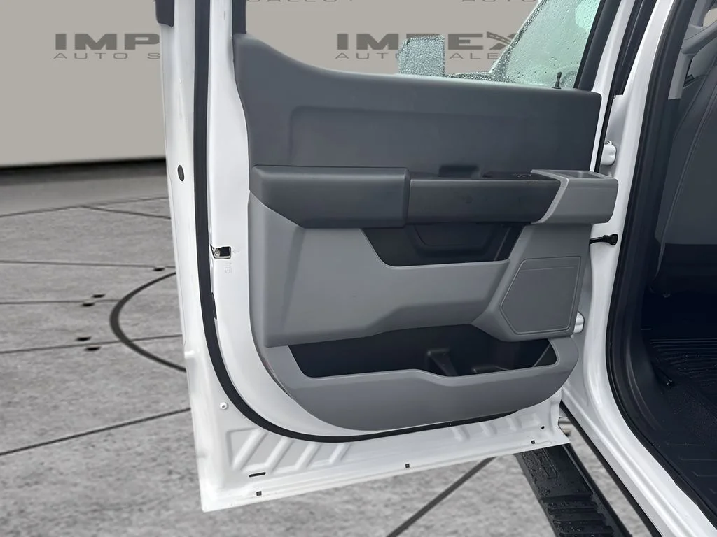 Used 2024 White Ford XL image 24