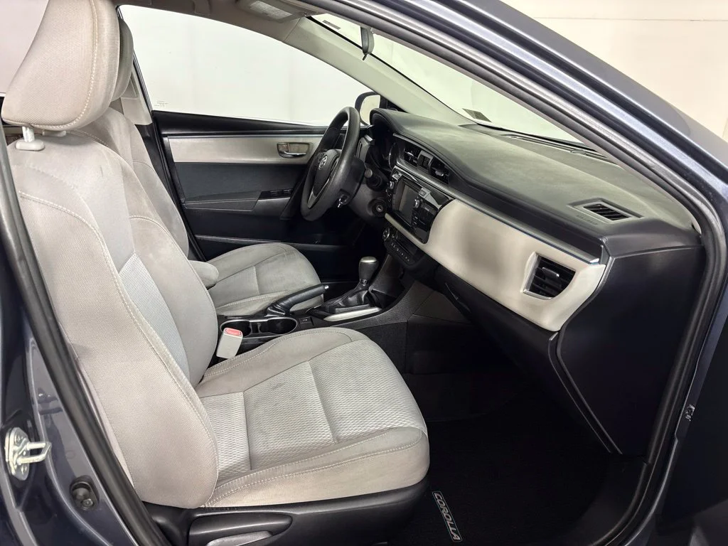 Used 2016 Gray Toyota LE image 14