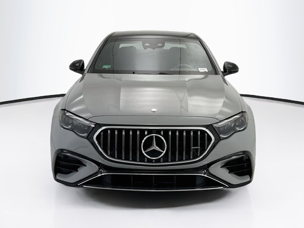 New 2027 MANUFAKTUR Alpine Grey Mercedes-Benz E 53 AMG® image 2