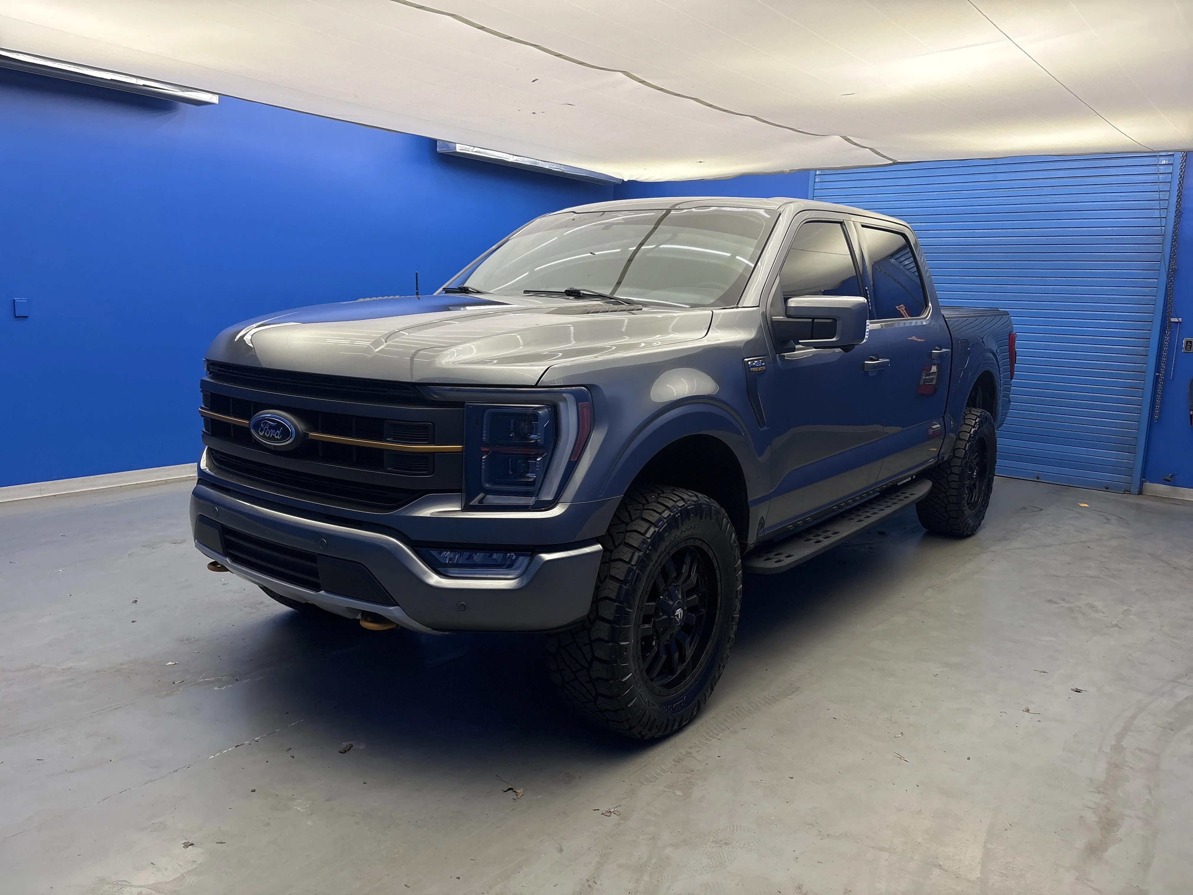Used 2023 Carbonized Gray Metallic Ford XL image 4
