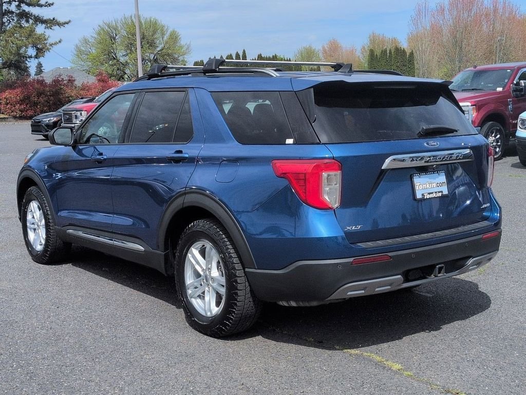 Used 2021 Blue Metallic Ford XLT image 3