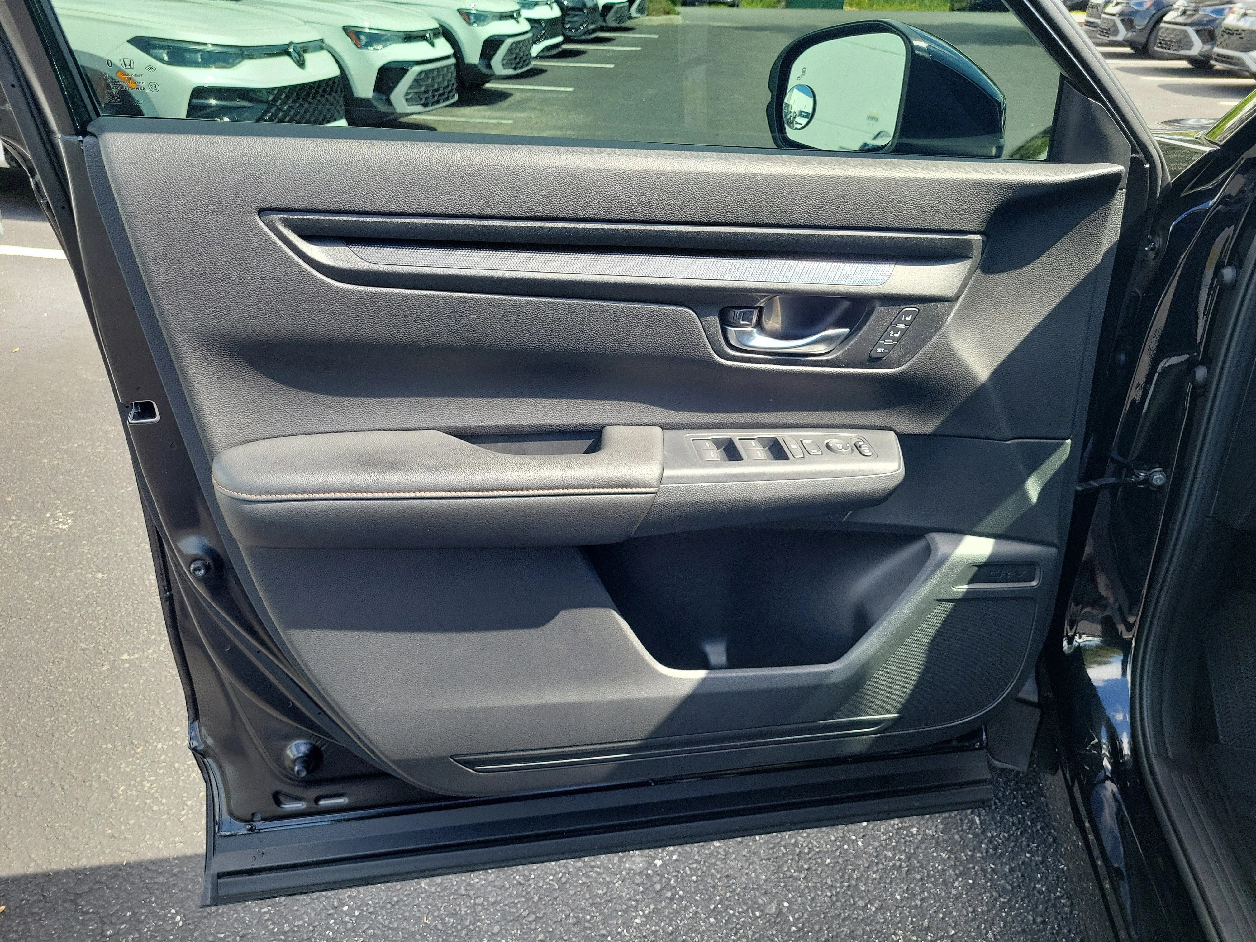 2025 Honda CR-V Sport-L - Photo 17