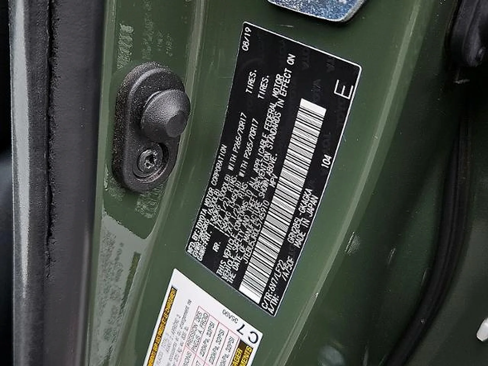 Used 2020 Hunter Green Toyota  image 30
