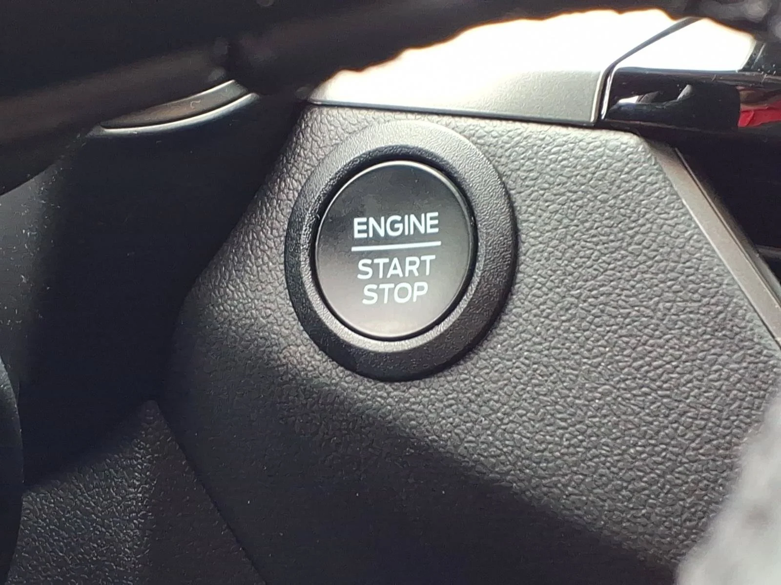 Used 2024 Oxford White Ford Active image 18