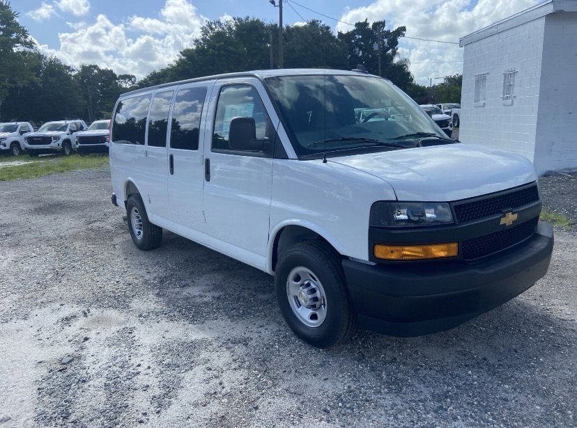 2026 Chevrolet Express Passenger LS - Photo 8
