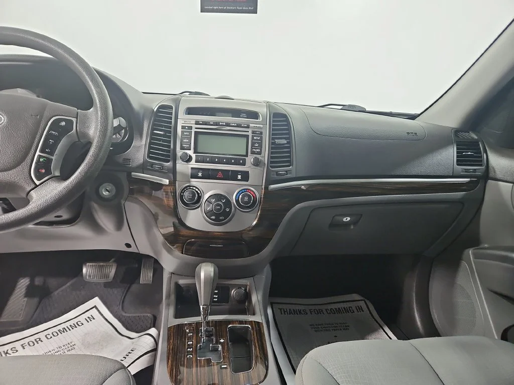 Used 2012 White Hyundai GLS image 16
