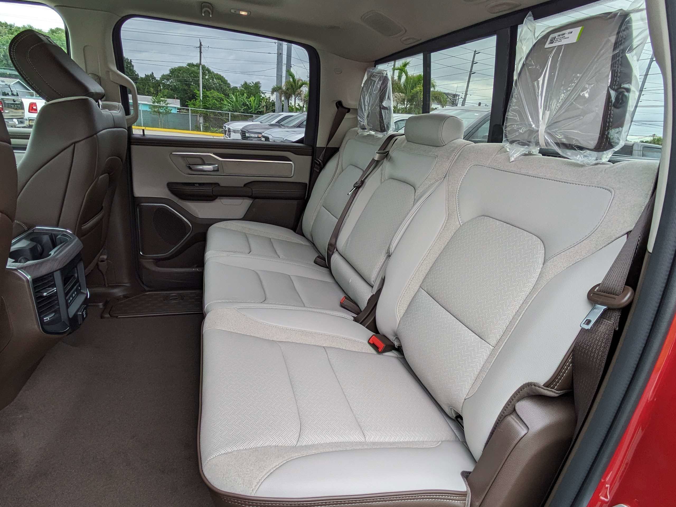 New 2026 Molten Red Pearl-Coat Exterior Paint RAM Laramie image 13