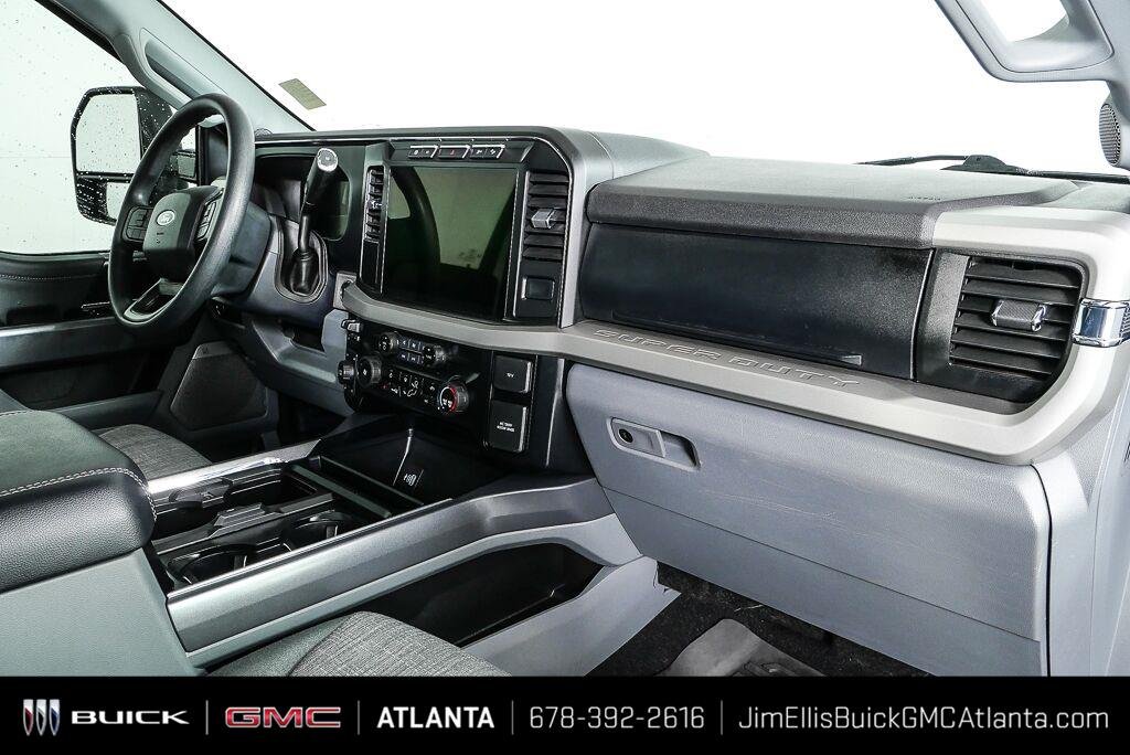 Used 2024 Oxford White Ford XLT image 23