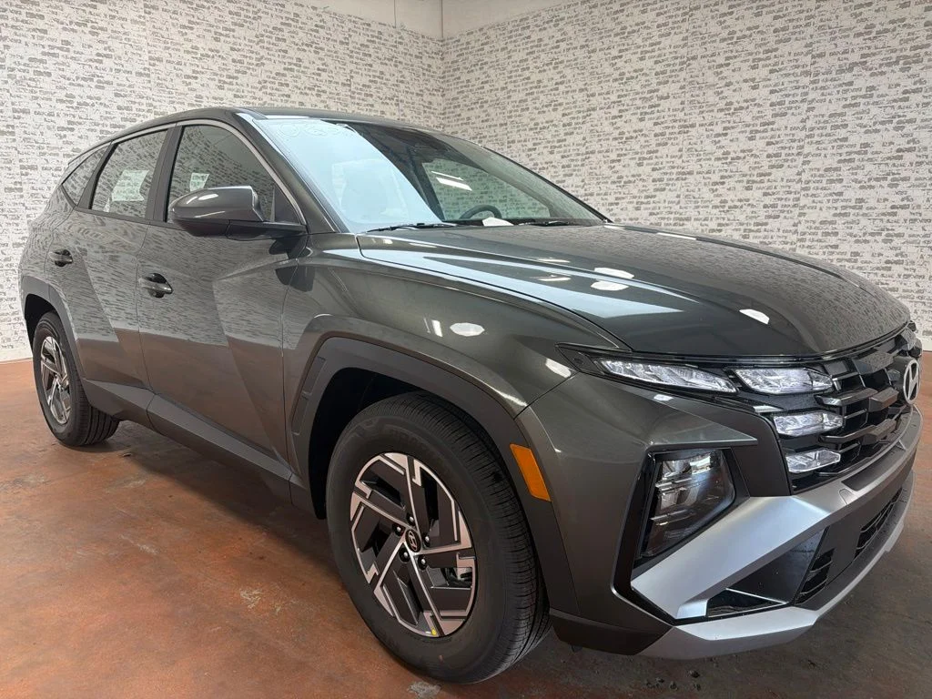New 2026 Amazon Gray Hyundai  image 1