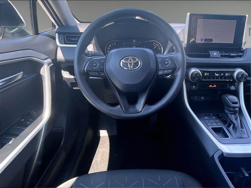 Used 2025 White Toyota XLE image 17