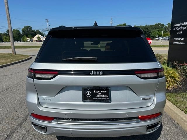 Used 2024 Silver Jeep Summit Reserve image 4