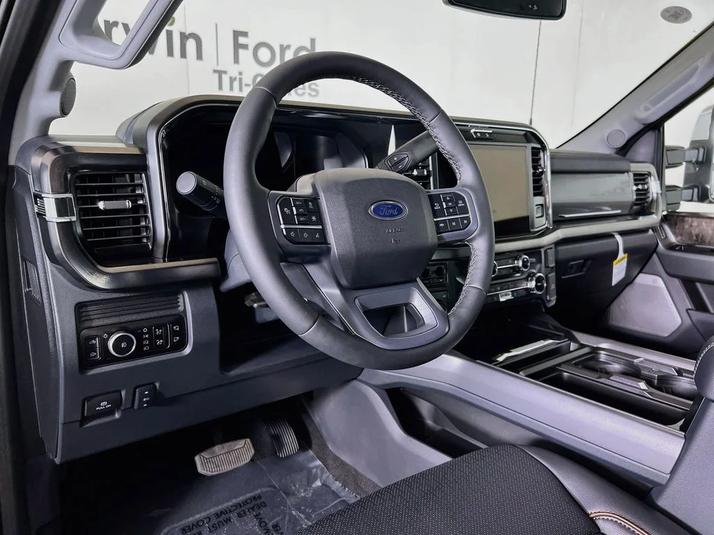 New 2026 Agate Black Metallic Ford Lariat image 3