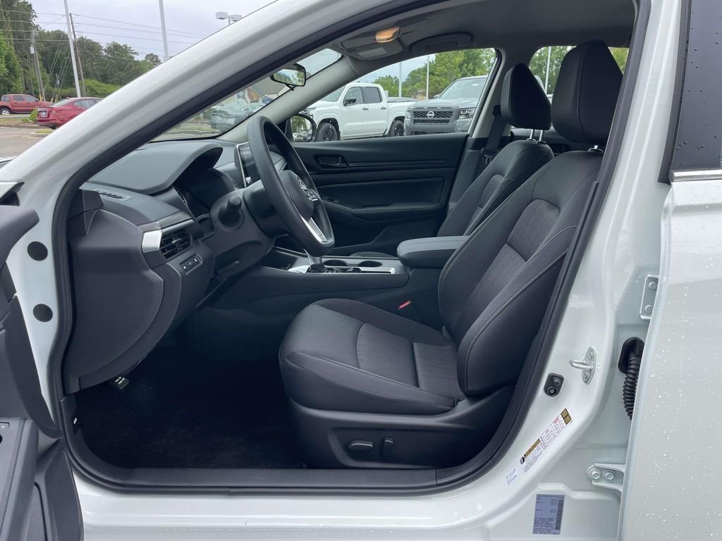 New 2026 Pearl White TriCoat Nissan SV image 13