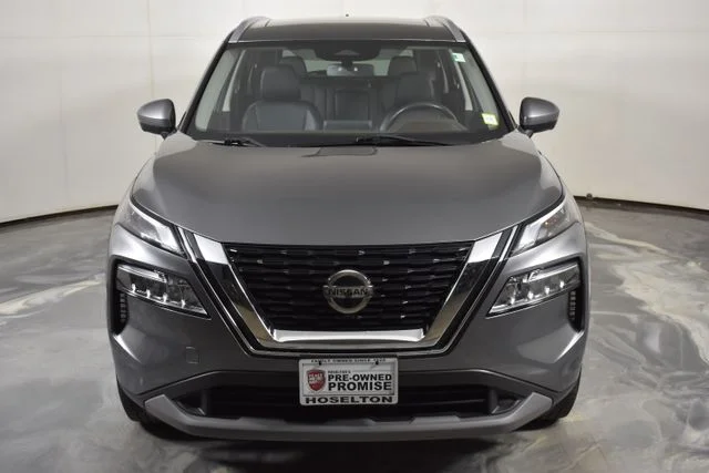 Used 2021 Gray Nissan SV image 12