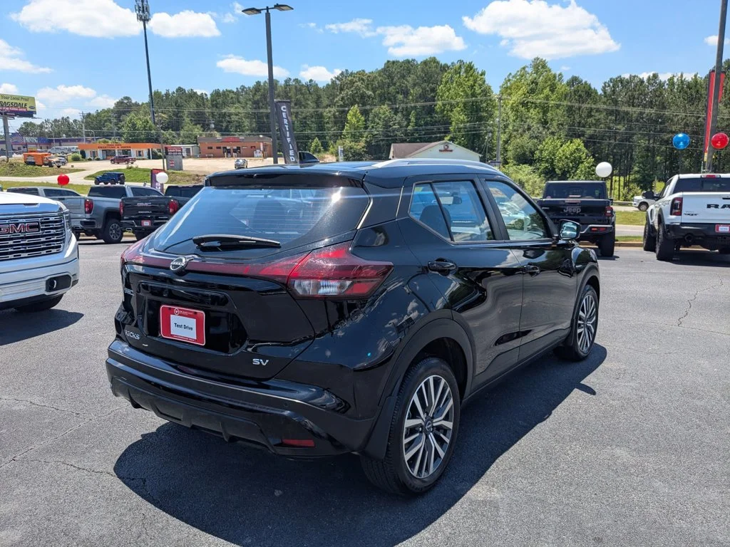 Used 2024 Super Black Nissan SV image 5