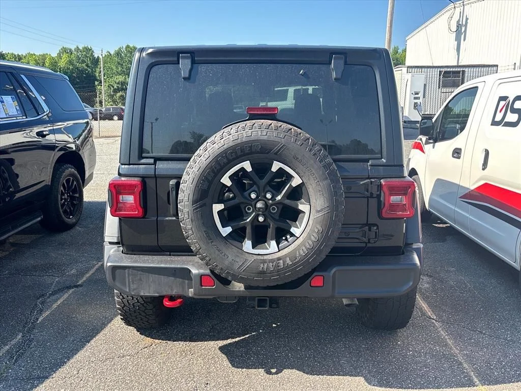 Used 2025 Black Jeep Rubicon image 12