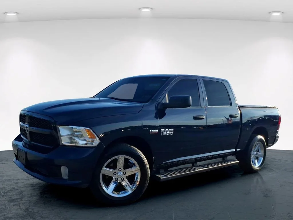 Used 2014 Blue Ram Express image 2