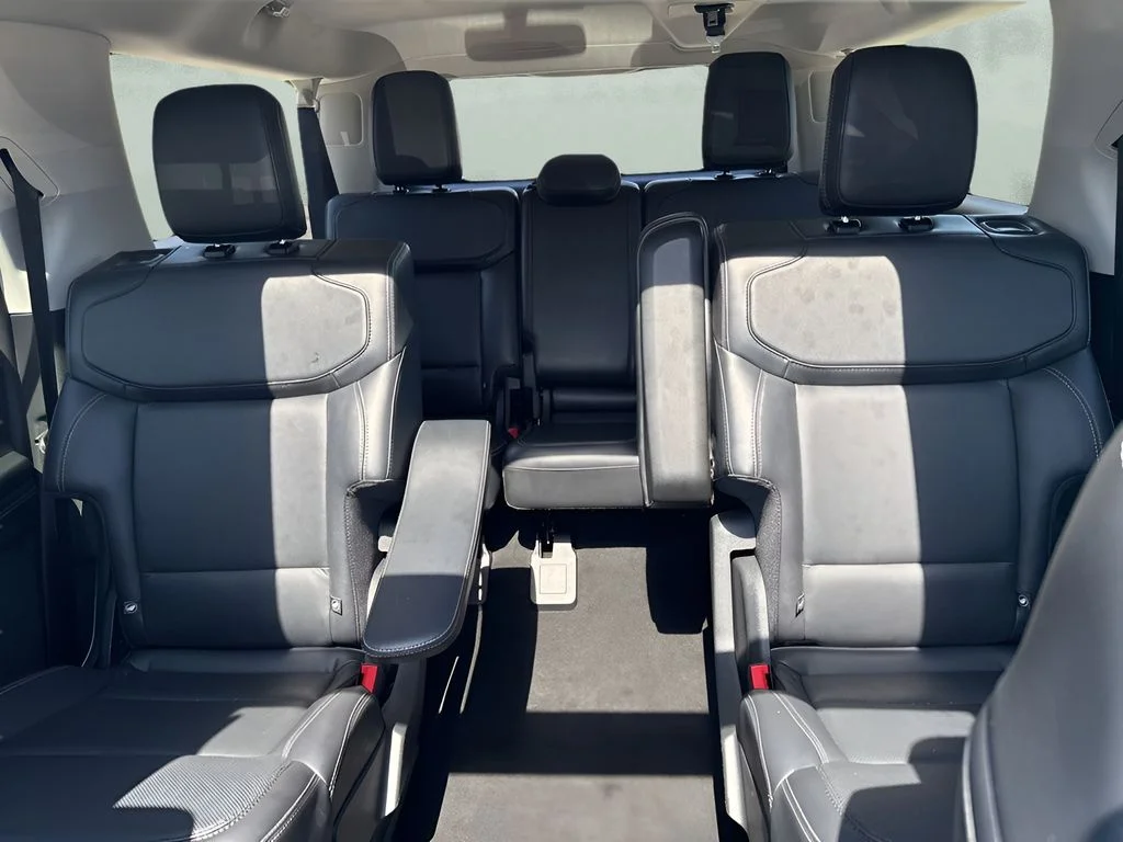 Used 2025 Black Ford Platinum image 12