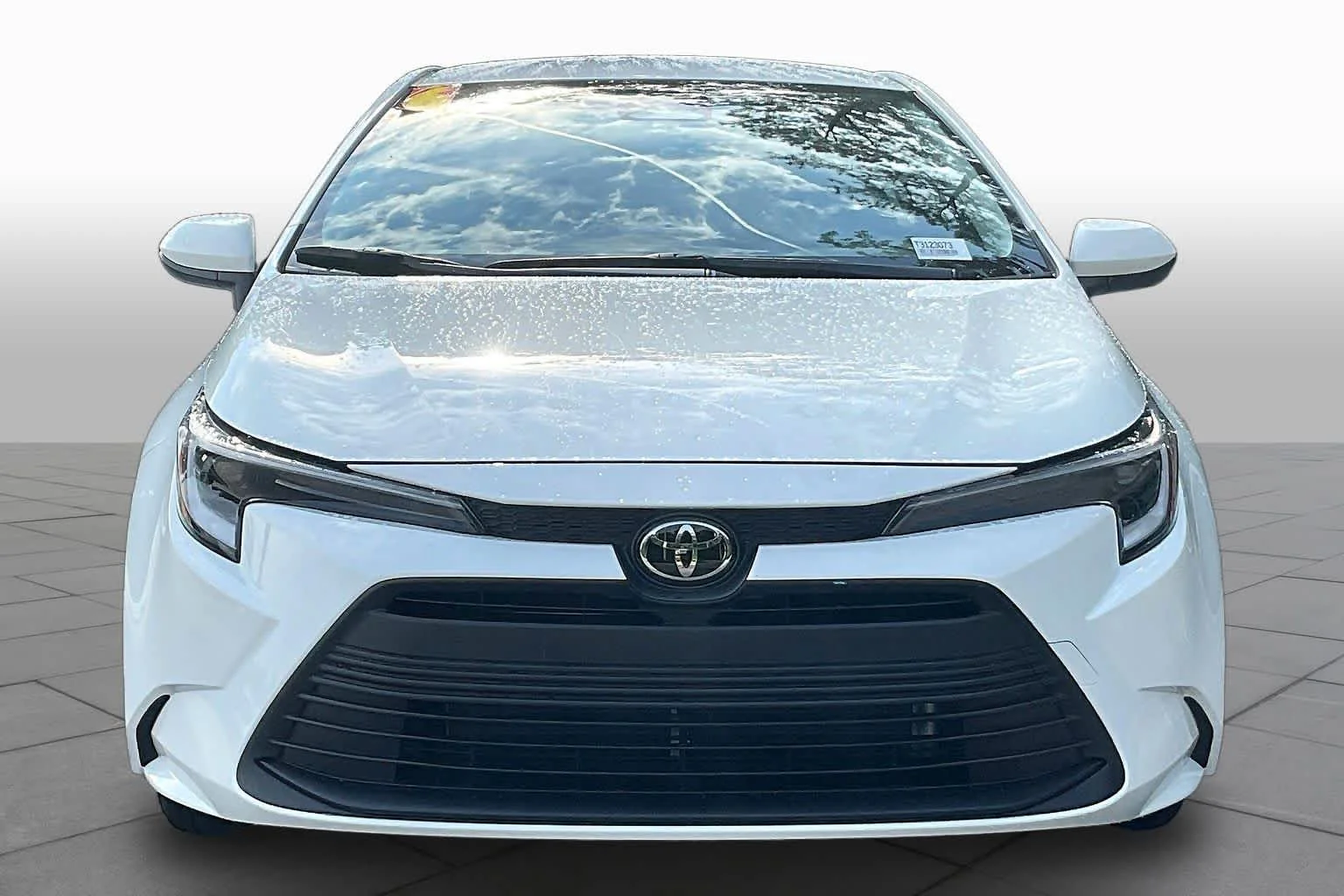 Used 2026 Ice Cap Toyota Hybrid LE image 4