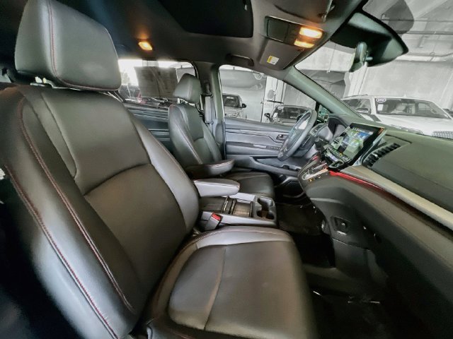 Used 2024  Honda Sport image 8