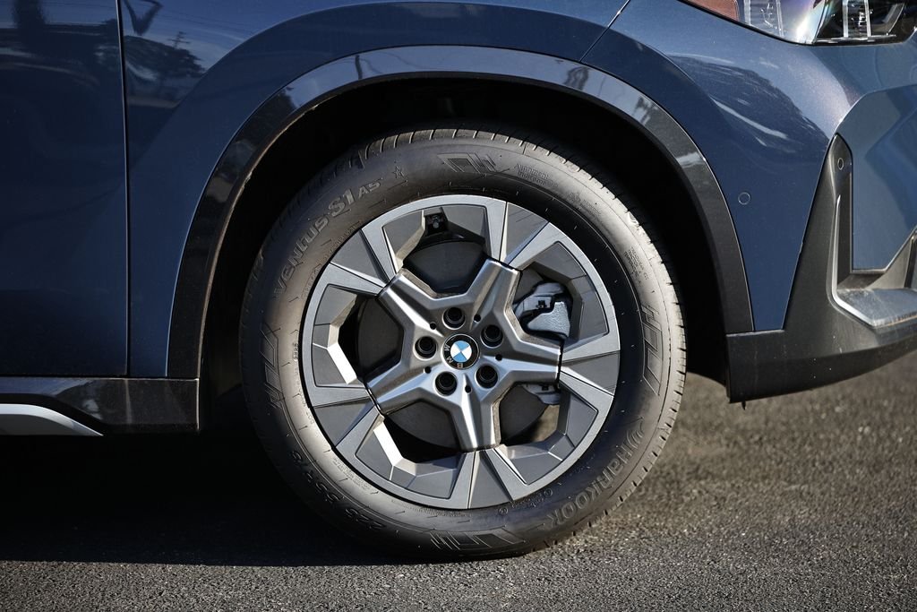 New 2026 Night Dusk Blue Metallic BMW xDrive28i image 5
