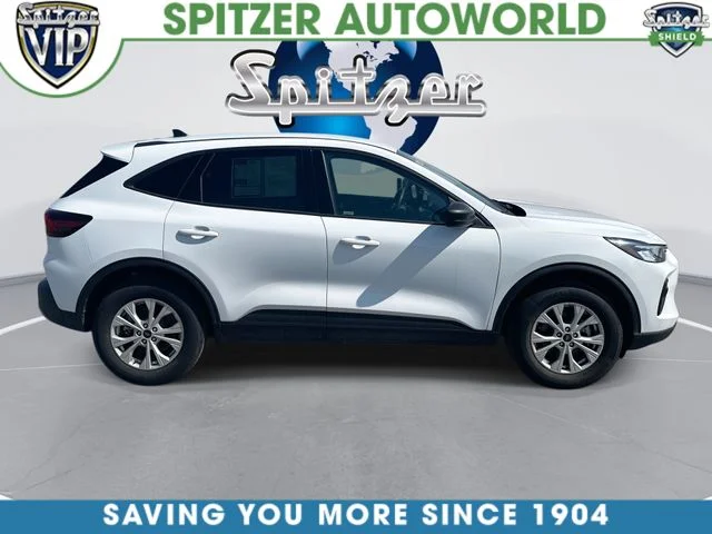 Used 2025 White Ford Active image 10