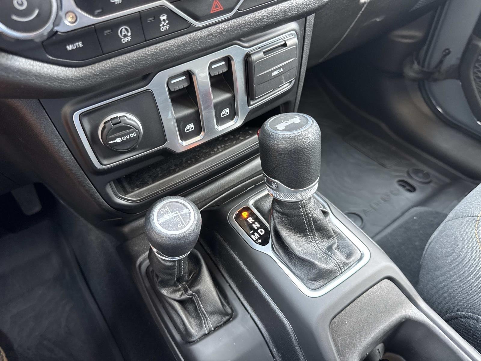 Used 2025 ANVIL CLEARCOAT Jeep Sport image 26
