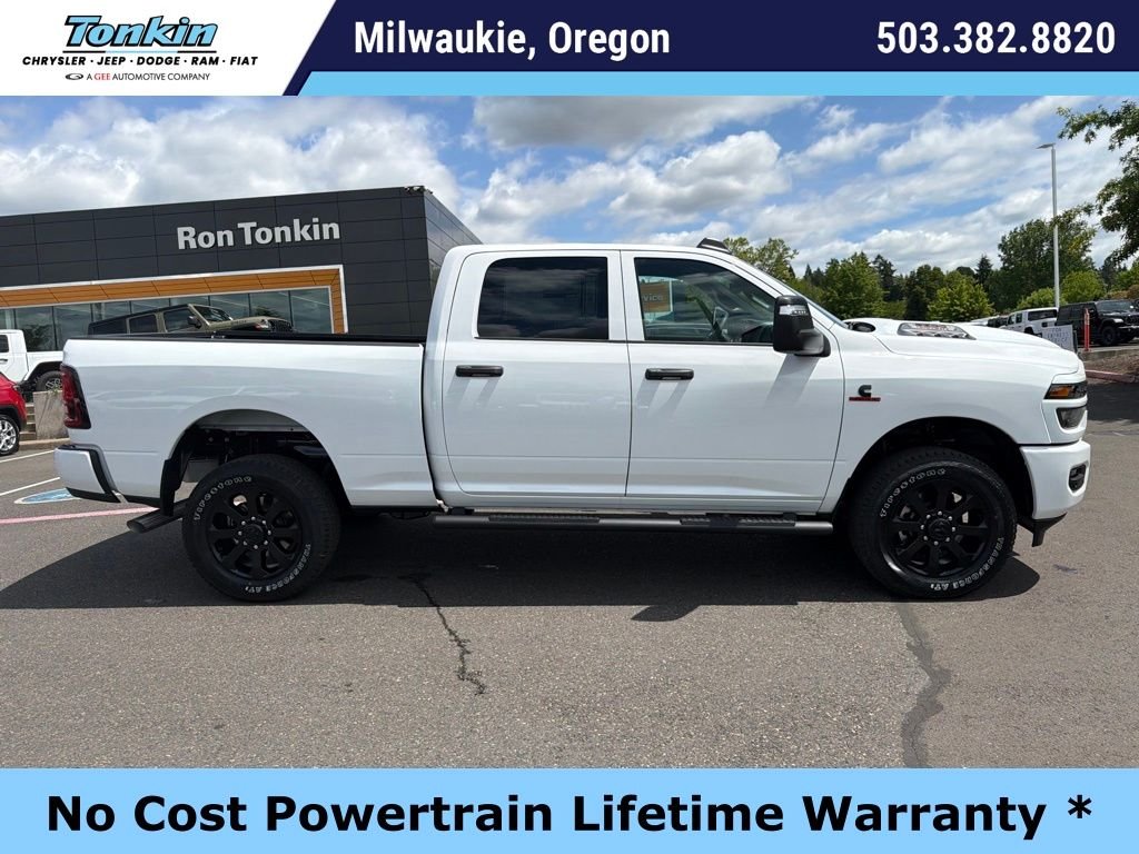 New 2026 Bright White Clear-Coat Exterior Paint RAM Tradesman image 8