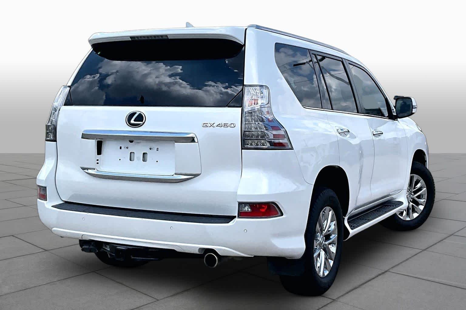Used 2020 Starfire Pearl Lexus Premium image 13
