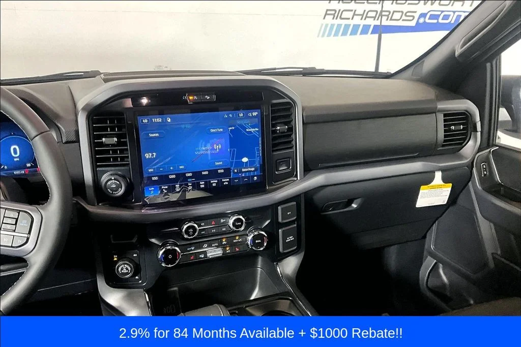 New 2026 Oxford White Ford XLT image 7