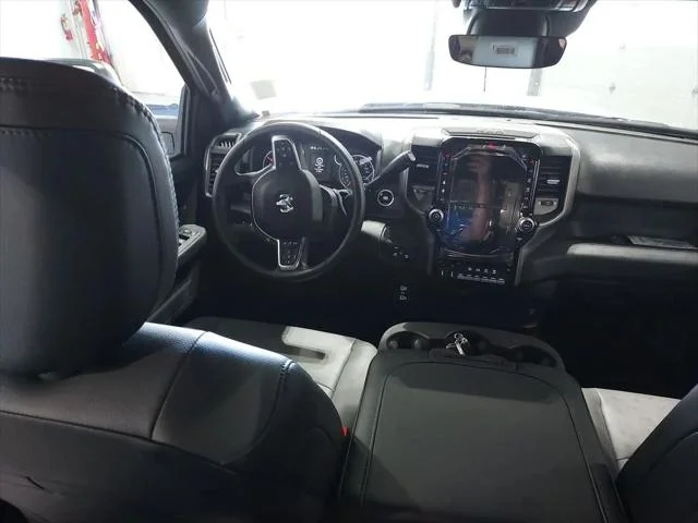2026 RAM 3500 Tradesman - Photo 15