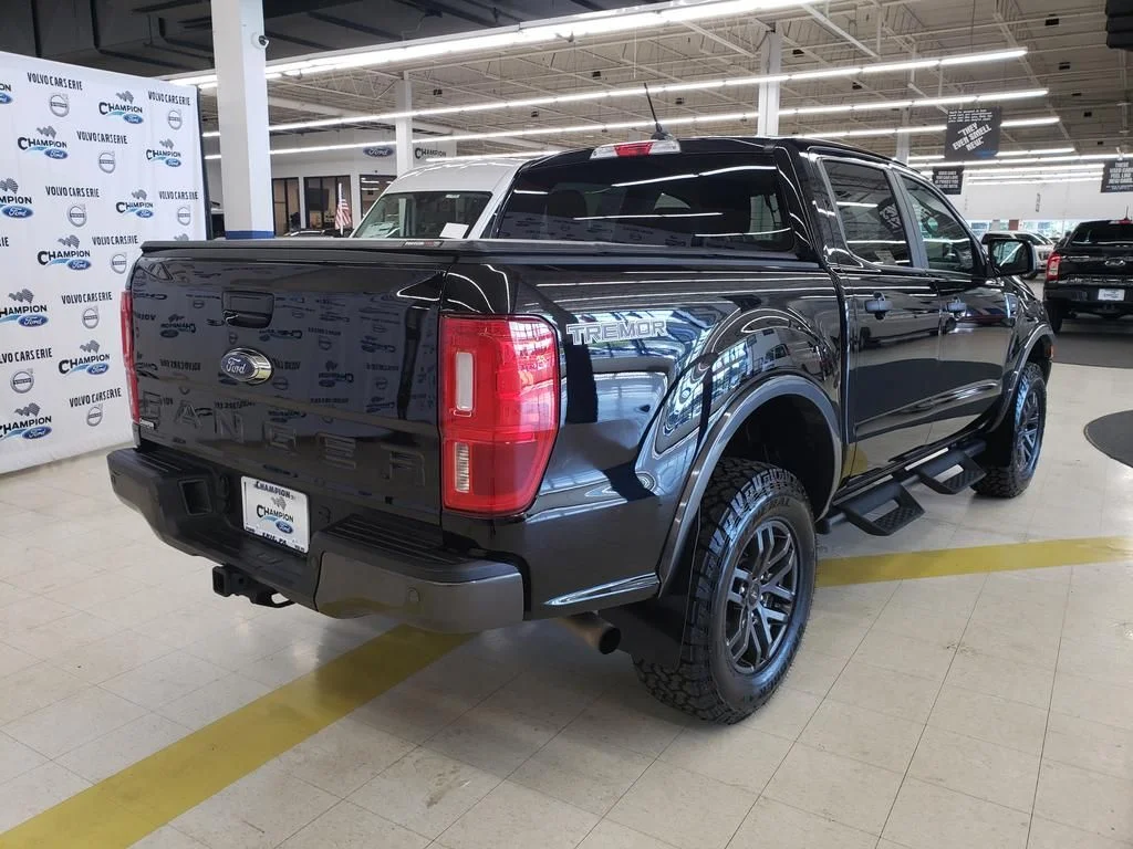 Used 2023 Black Ford XLT image 8
